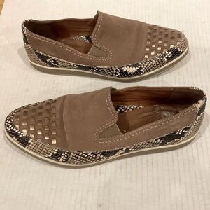 LUFTPOLSTER Tan brown loafers size 5 (size 7)